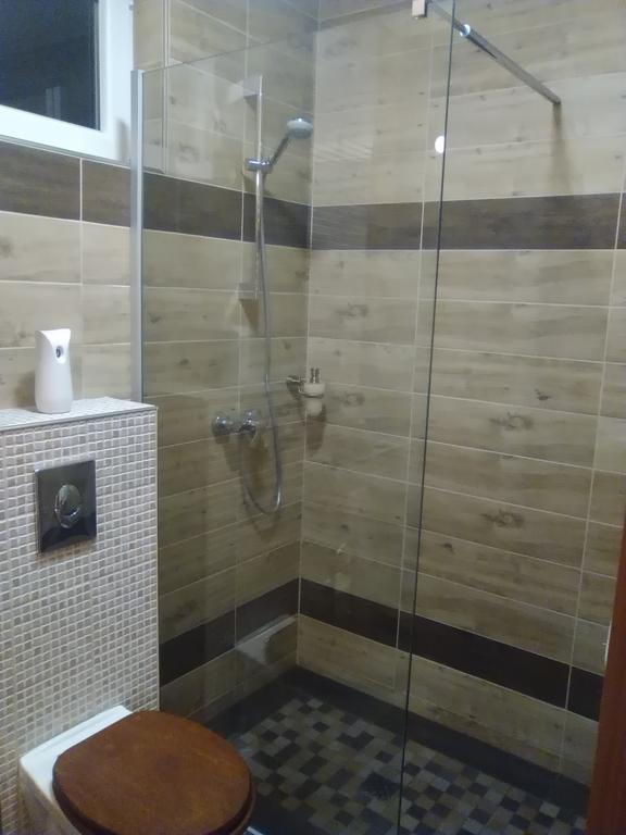 Vilmos-Lak Apartman Budapest Szoba fotó